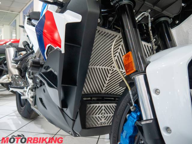 2025 BMW M1000 XR Photo #11