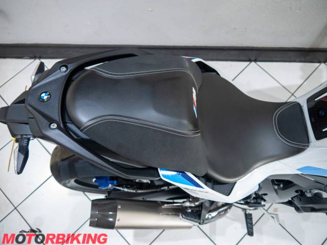 2025 BMW M1000 XR Photo #17