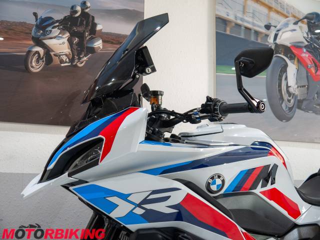 2025 BMW M1000 XR Photo #21