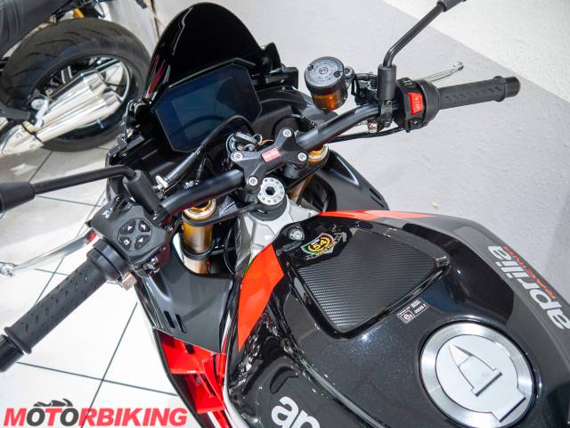2021 Aprilia TUONO V4 1100 FACTORY Photo #29