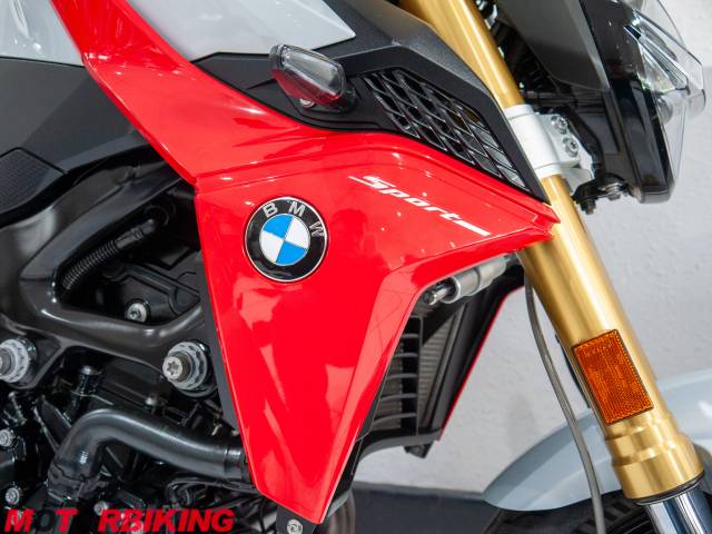 2021 BMW F900R SE Photo #7