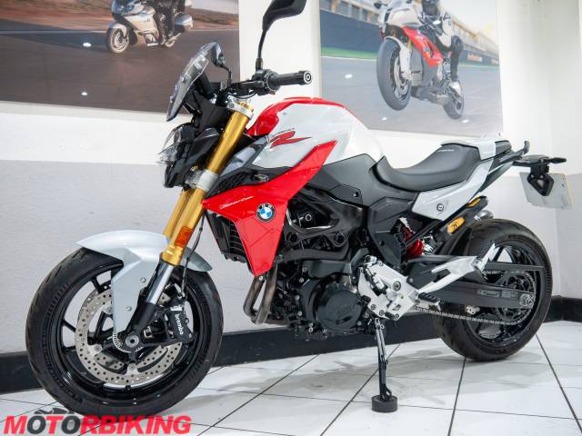 2021 BMW F900R SE Photo #23