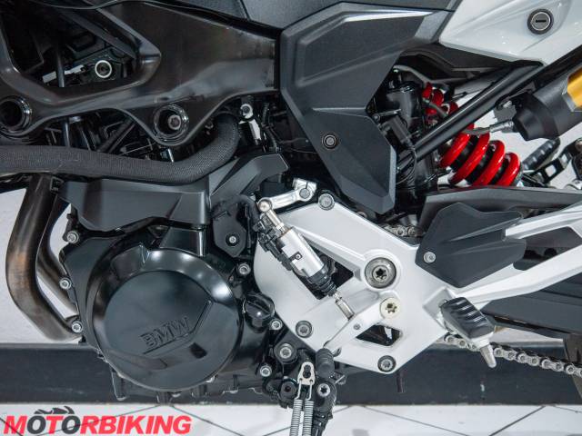2021 BMW F900R SE Photo #27
