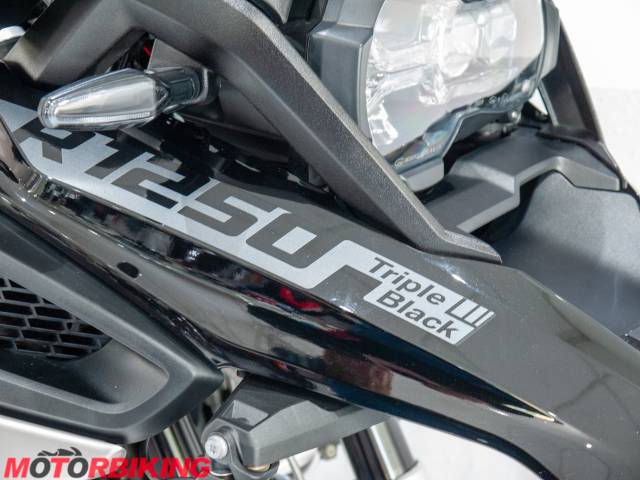 2022 BMW R1250GS TE TRIPLE BLACK Photo #2
