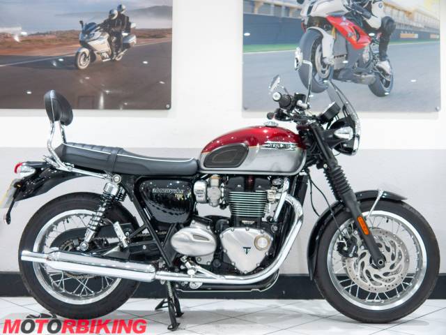2022 Triumph BONNEVILLE T120 Photo #1