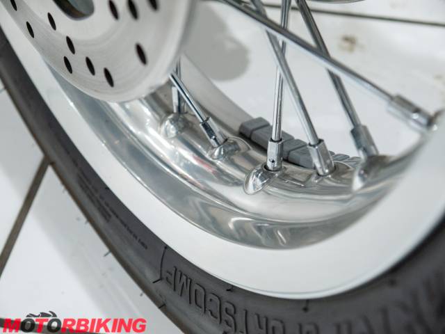 2022 Triumph BONNEVILLE T120 Photo #16