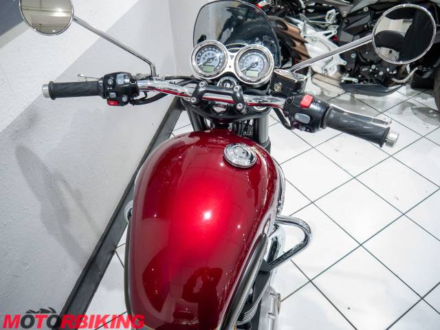 2022 Triumph BONNEVILLE T120 Photo #25