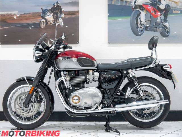 2022 Triumph BONNEVILLE T120 Photo #26