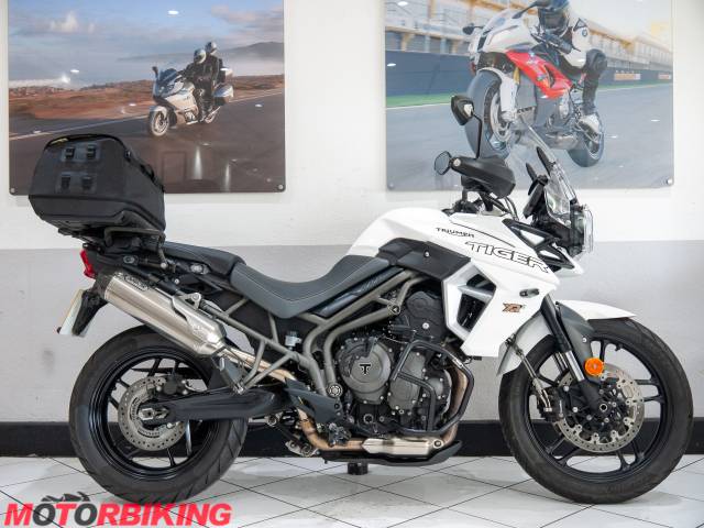 2018 Triumph TIGER 800  XRX LOW Photo #1