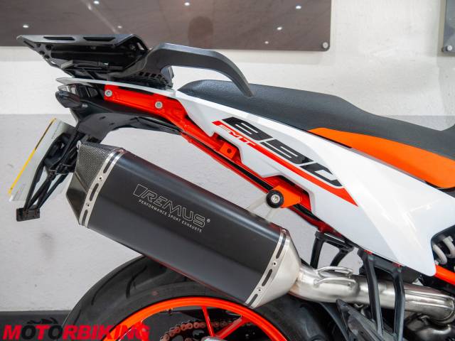 2023 KTM 890 SMT Photo #3