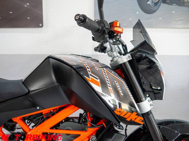 2016 KTM 390 DUKE Photo #3