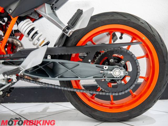 2016 KTM 390 DUKE Photo #20