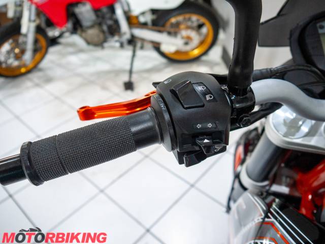 2016 KTM 390 DUKE Photo #23