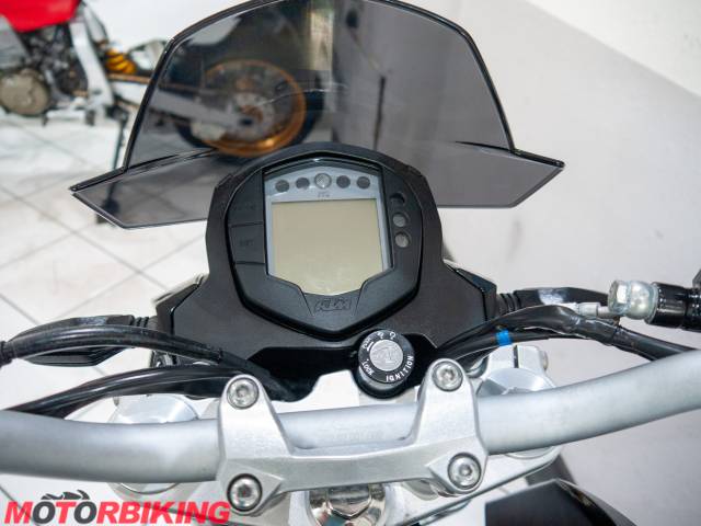 2016 KTM 390 DUKE Photo #24