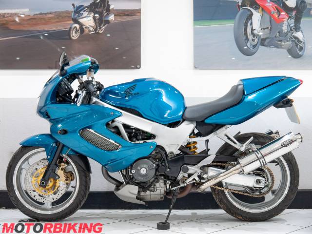 2002 Honda VTR1000 FIRESTORM Photo #14