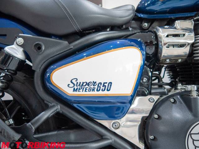 2026 Royal Enfield SUPER METEOR 650 CELESTIAL Photo #2