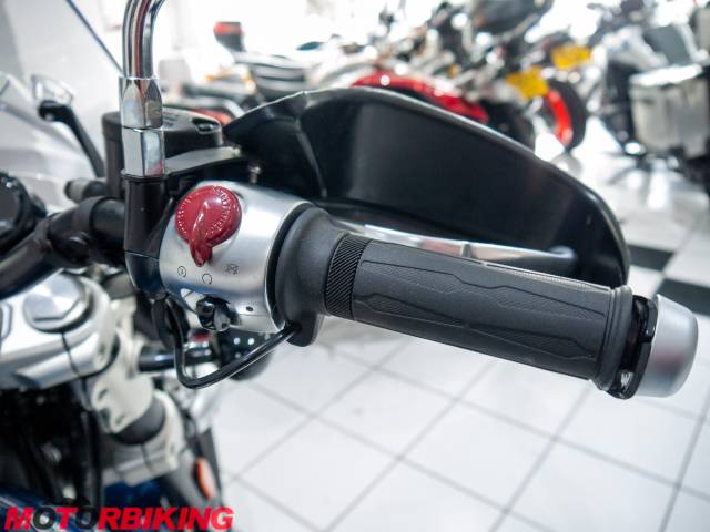 2026 Royal Enfield SUPER METEOR 650 CELESTIAL Photo #20
