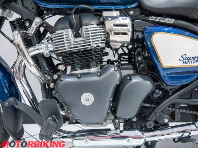 2026 Royal Enfield SUPER METEOR 650 CELESTIAL Photo #24