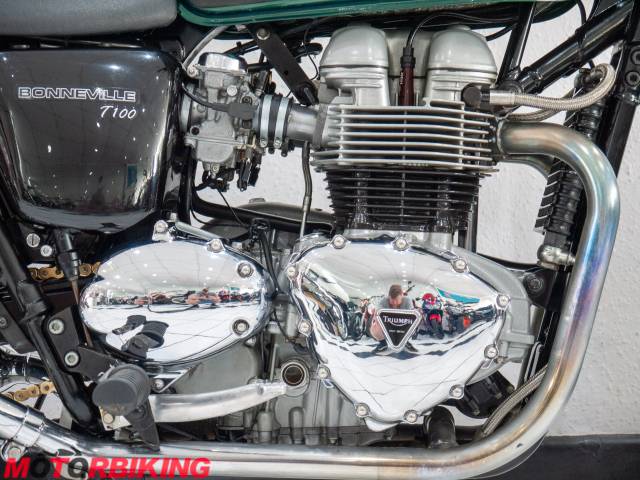 2003 Triumph BONNEVILLE T100 Photo #9
