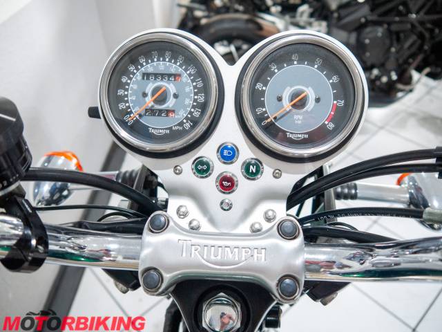 2003 Triumph BONNEVILLE T100 Photo #17