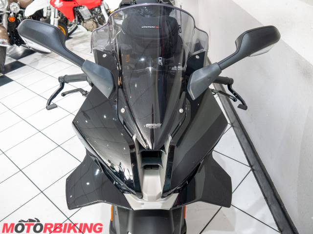2025 BMW S1000 RR SPORT Photo #3