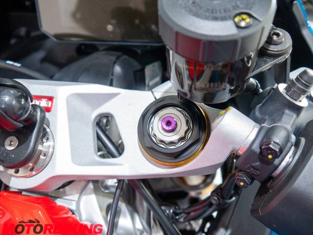 2026 Aprilia RS660 Maxton suspension front and rear Photo #7