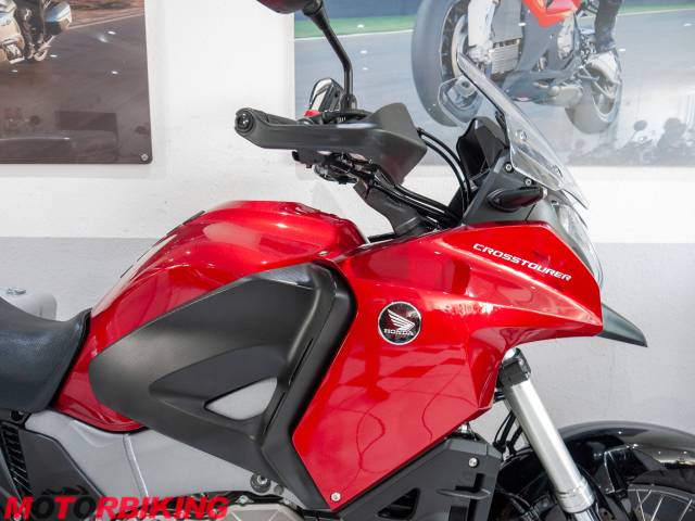 2012 Honda VFR1200 X CROSSTOURER Photo #2