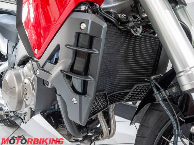 2012 Honda VFR1200 X CROSSTOURER Photo #6