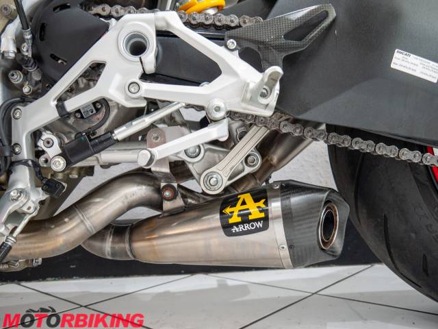 2020 Ducati STREETFIGHTER V4 Photo #26