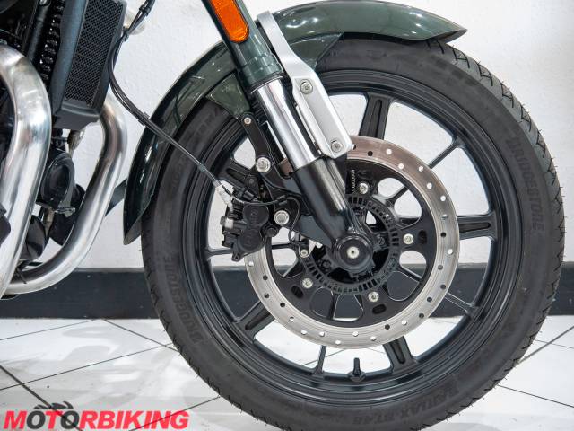 2023 Royal Enfield SUPER METEOR 650 Photo #10