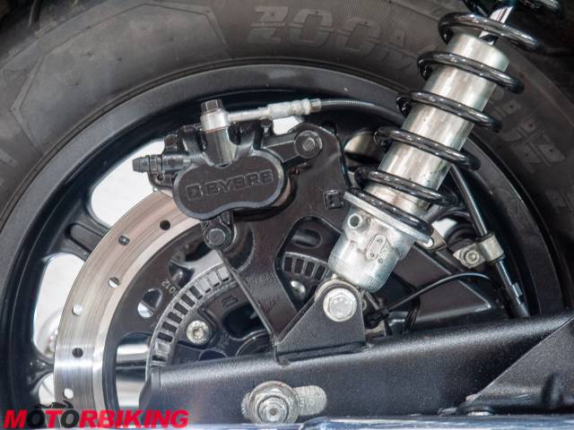 2023 Royal Enfield SUPER METEOR 650 Photo #16