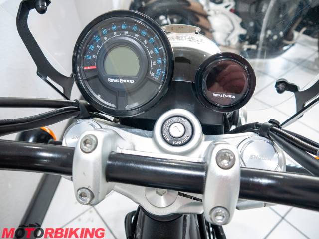 2023 Royal Enfield SUPER METEOR 650 Photo #20
