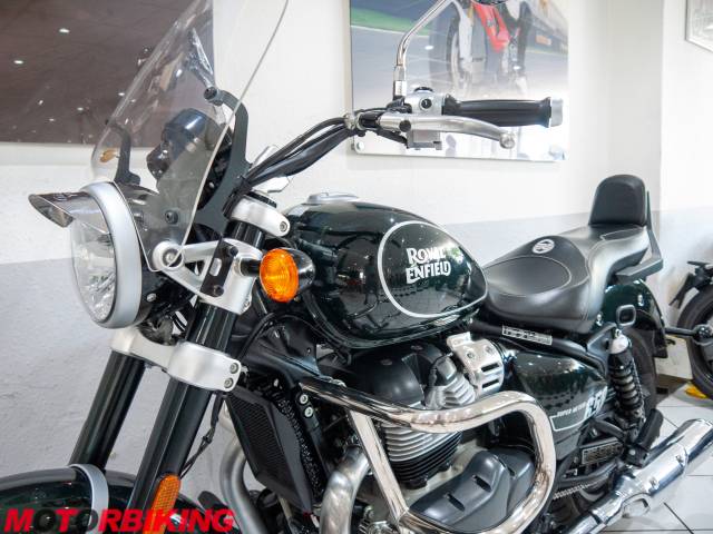 2023 Royal Enfield SUPER METEOR 650 Photo #23
