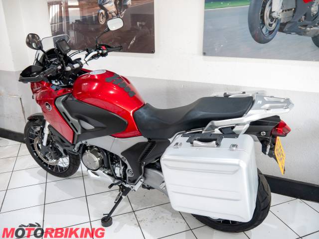 2012 Honda VFR1200 X CROSSTOURER Photo #30
