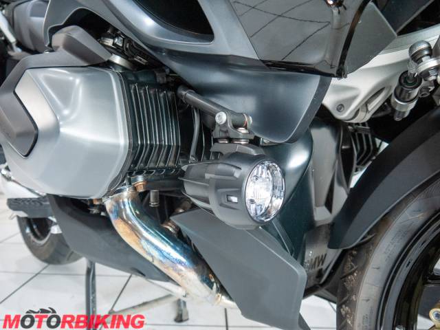 2024 BMW R1250RT LE Photo #3