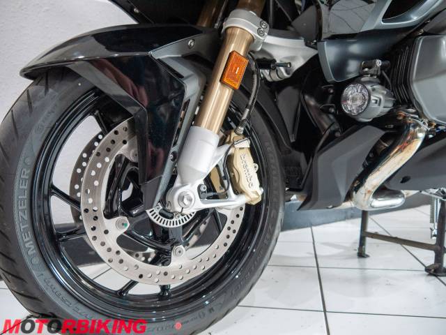2024 BMW R1250RT LE Photo #25