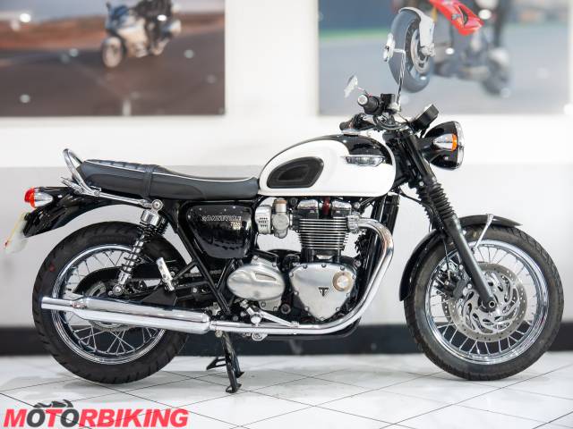 2017 Triumph BONNEVILLE T120 Photo #1