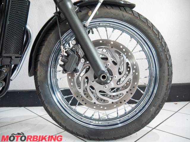 2017 Triumph BONNEVILLE T120 Photo #5