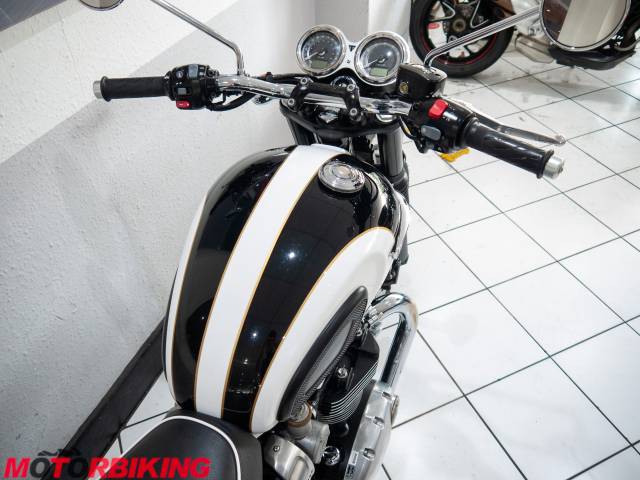 2017 Triumph BONNEVILLE T120 Photo #18