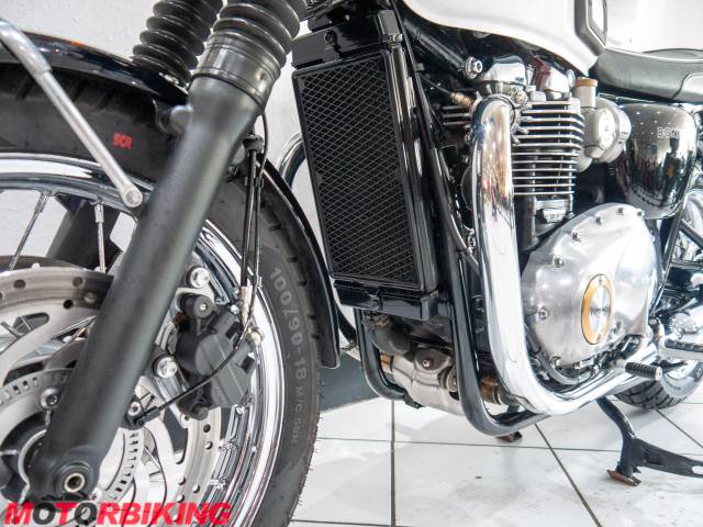2017 Triumph BONNEVILLE T120 Photo #25