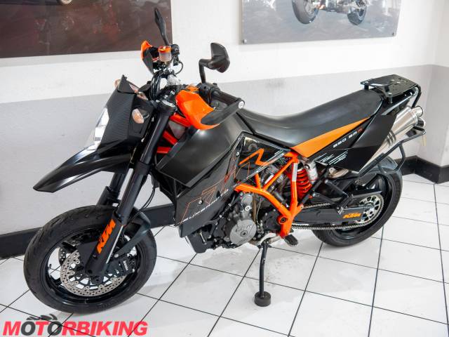 2007 KTM 950 SUPERMOTO R Photo #28