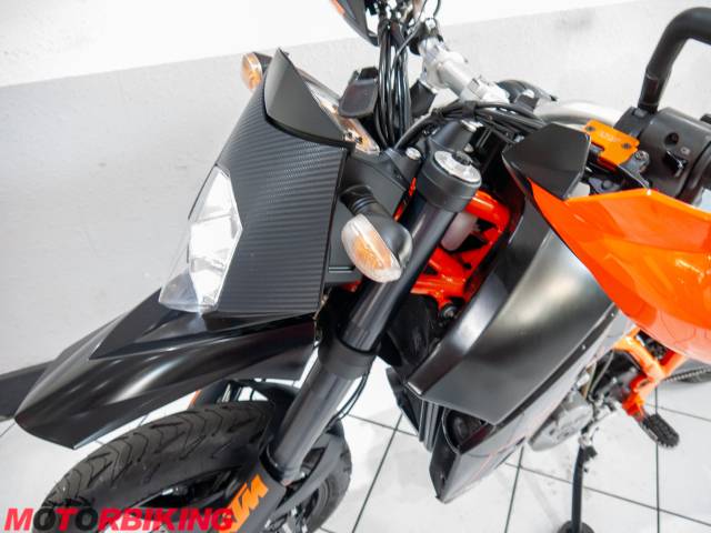 2007 KTM 950 SUPERMOTO R Photo #29