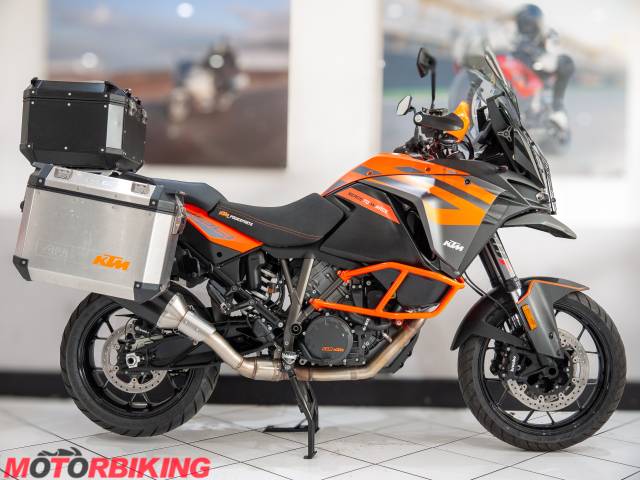2020 KTM 1290 SUPER ADVENTURE S Photo #1