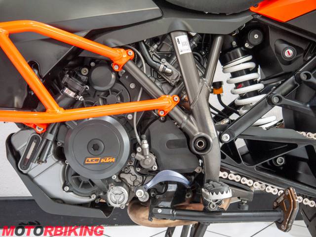2020 KTM 1290 SUPER ADVENTURE S Photo #23
