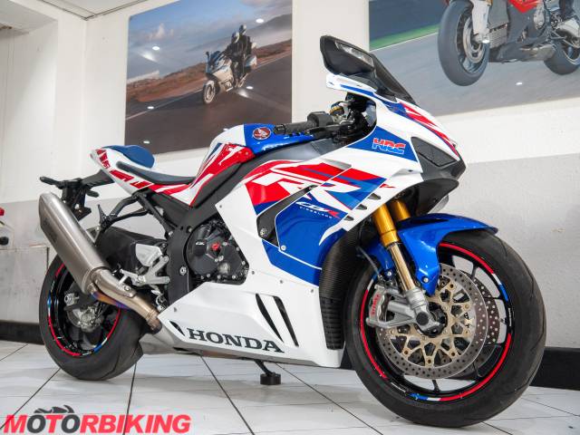 2023 Honda CBR1000RR SP 30th Anniversary Photo #2