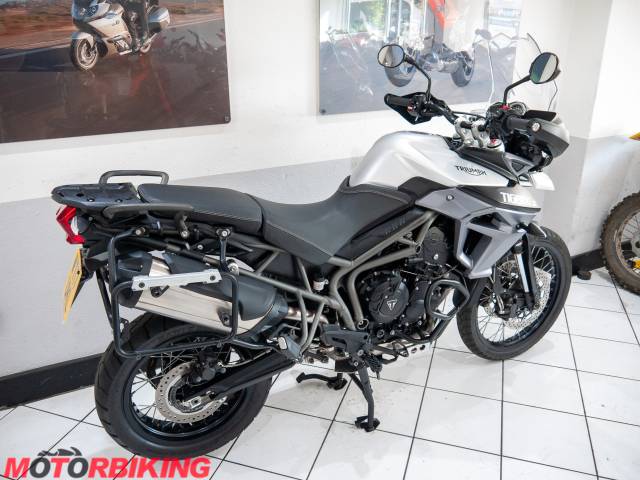 2017 Triumph TIGER 800 XCx Photo #3