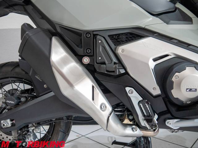 2026 Honda XADV 750 Photo #14