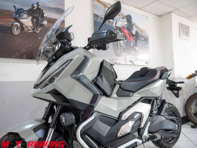 2026 Honda XADV 750 Photo #23