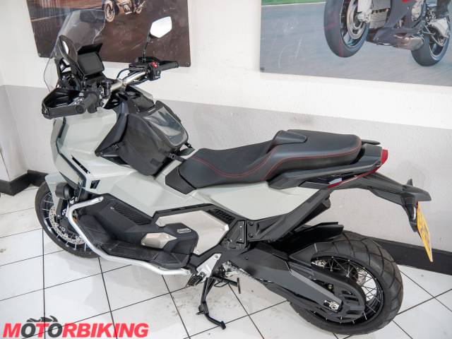 2026 Honda XADV 750 Photo #26