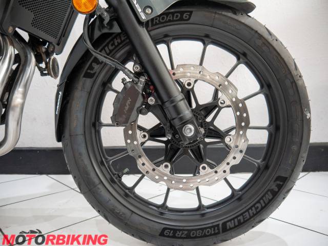 2021 Honda CB500X Photo #10